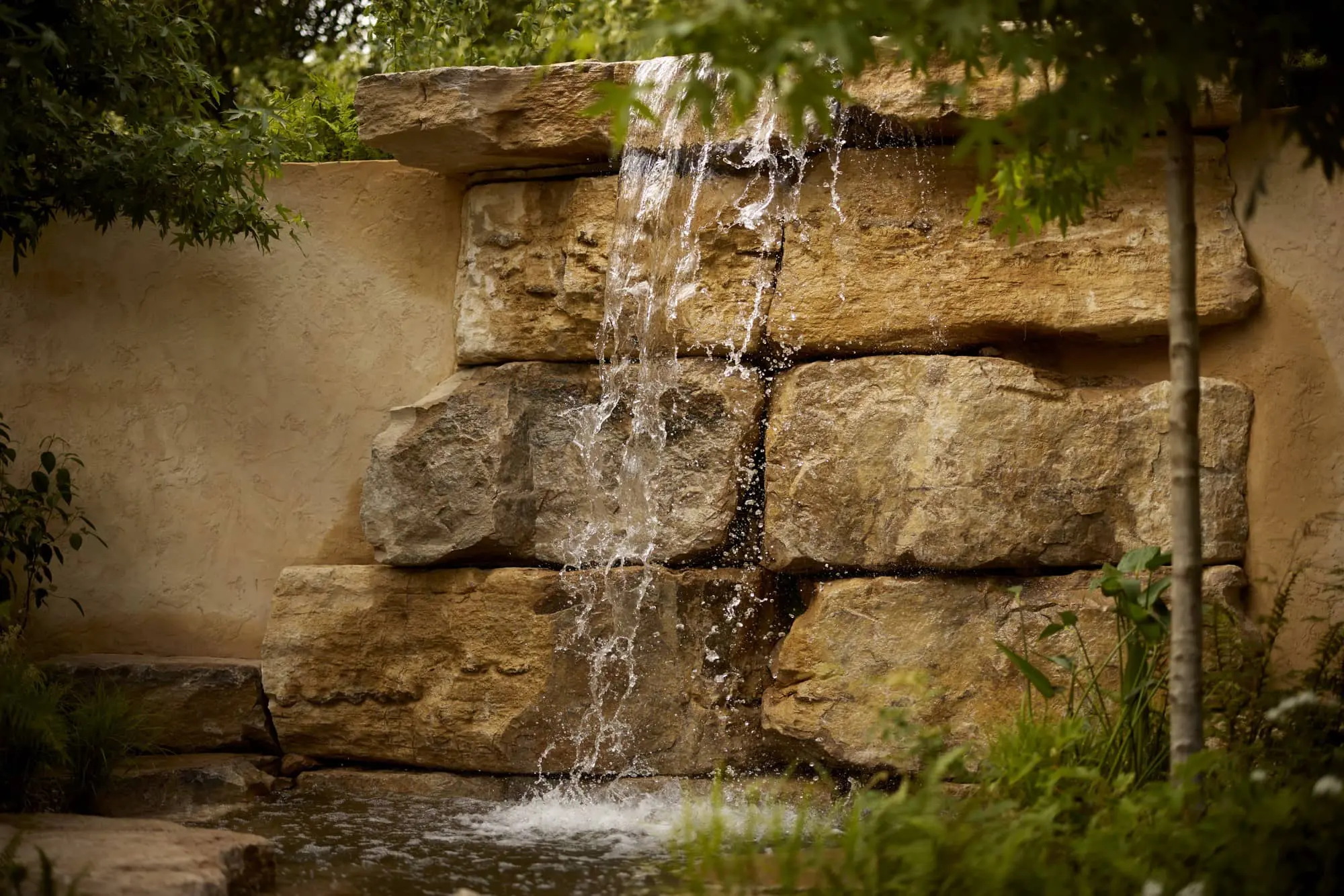 rhs hampton court 2023 - waterfall